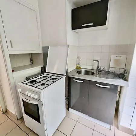 Daire Appart T3 Spacieux - Equipe Avec Parking Gratuit *